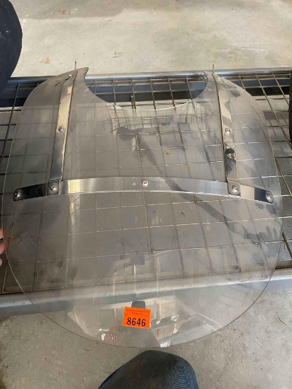 Motorcycle windshield