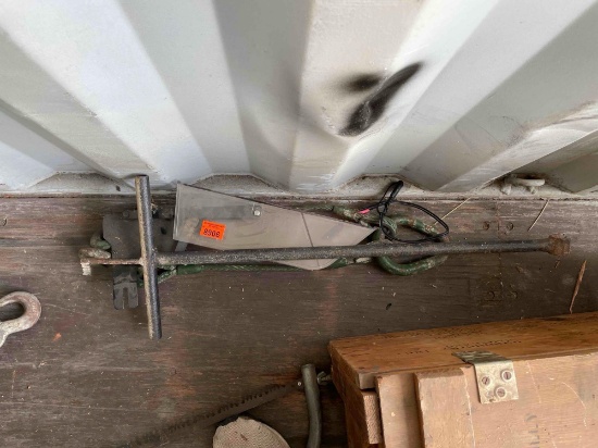 Water key, wire rope sling with shackle