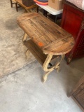 Decorative end table