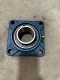 Bolt flange bearing unit