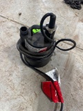 Submersible utility pump