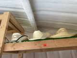 3 Straw hats Size in photo
