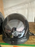 Black Harley Davidson helmet