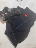 Gloves and wet suit