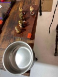 5 bird figurines