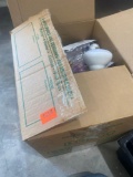 MIsc box of light bulbs