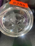 Paper weight