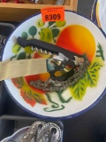 Plate and multitool