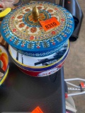 Metal tins