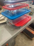 Pyrex with lids