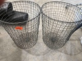 2 metal baskets