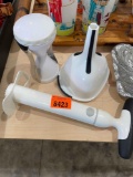 Vegetable spiral cutter, pineapple corer