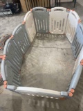 Play pen