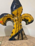 Feur de lis metal table decor