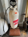 Yard sprayer