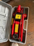 2 ton jack in case