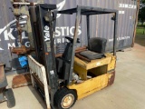 Yale fork lift Condition unknown *BUYER IS RESPONSIBLE FOR LOADING*