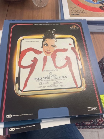 10 RCA VideoDiscs