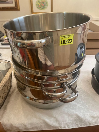 various aluminum pots
