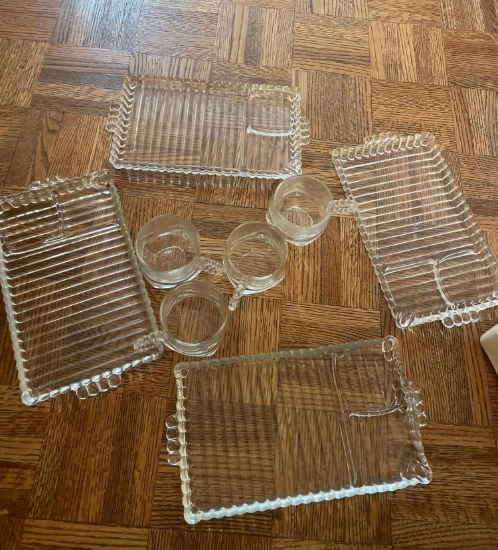 Orchid Crystal party set; 8 pieces; 4 cups; 4 trays