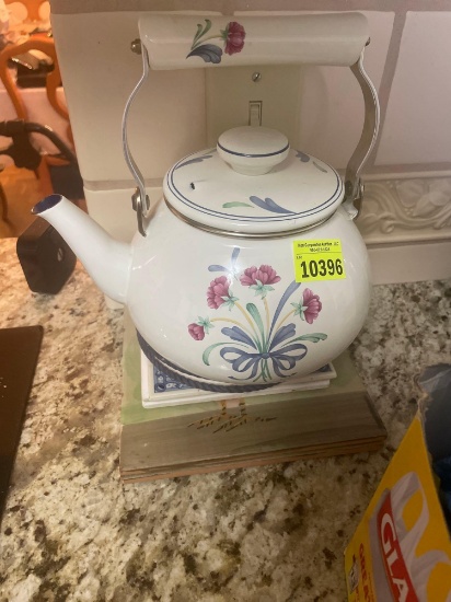 tea pot; pot coasters