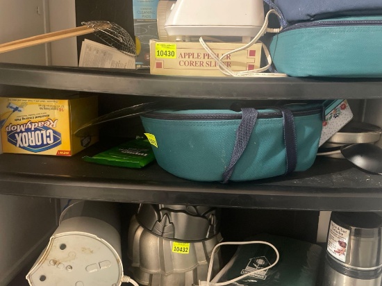 cleaning pads; serving plate; Pyrex bowl; misc