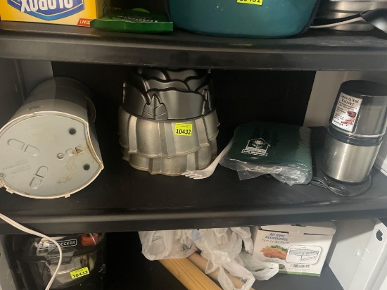 iced tea maker; spice & nut grinder; Bundt pans