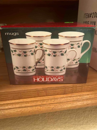 holly holiday mugs