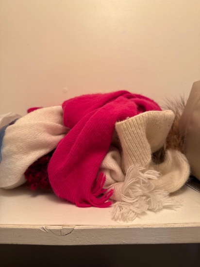 scarfs and winter hats