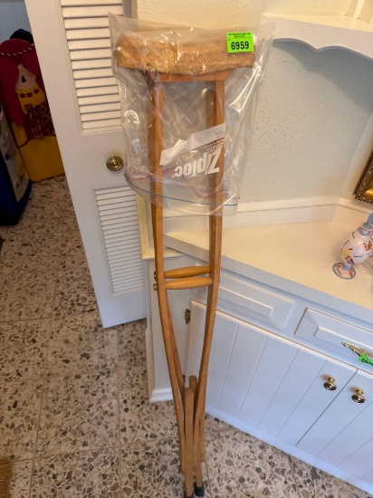 WD Crutches