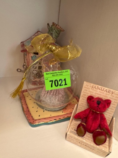 Shelf Decor