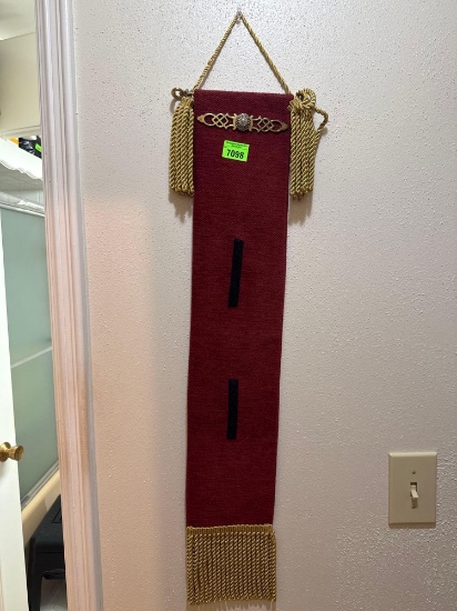 wall hanging cloth w/ Velcro frames