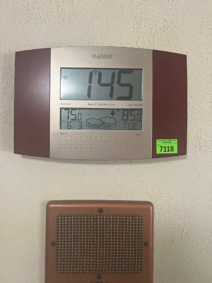 digital alarm clock