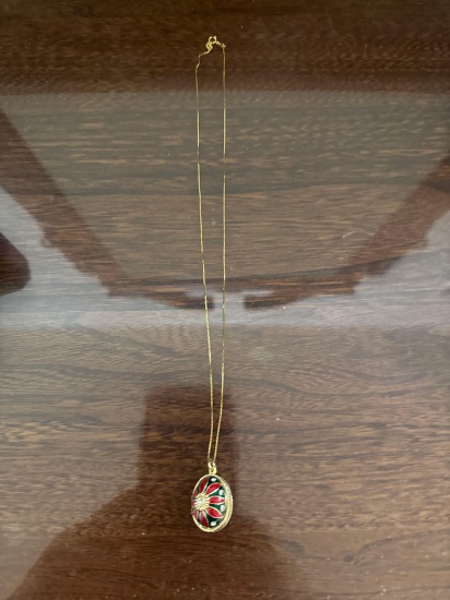 chain with egg pendant
