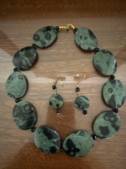 necklace and earring set