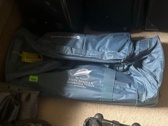 travel bag on wheels