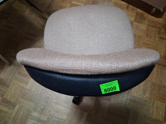 rolling office chair