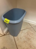 mini trash can