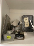 cake pans; muffin pans; bread pans; misc