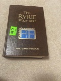 Ryrie KJV study Bible