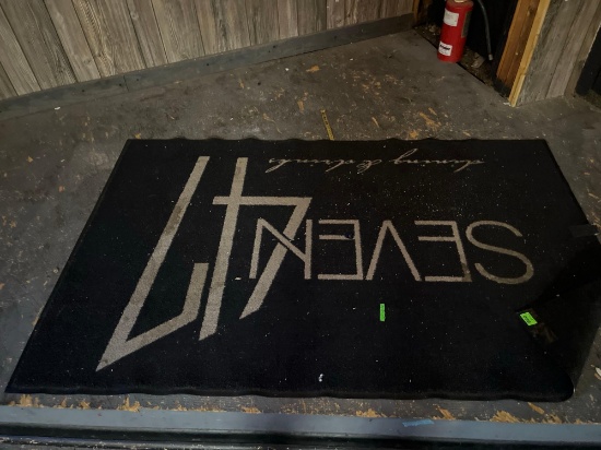 seven 47 floor mat