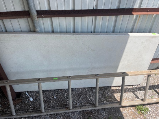 6ft plastic folding table