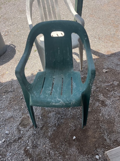3 plastic chairs