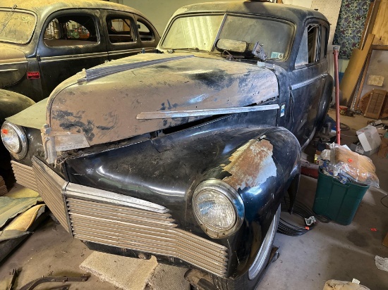 1942 Studebaker Champion no motor no trans. Sells with Title. appears to be late model front end