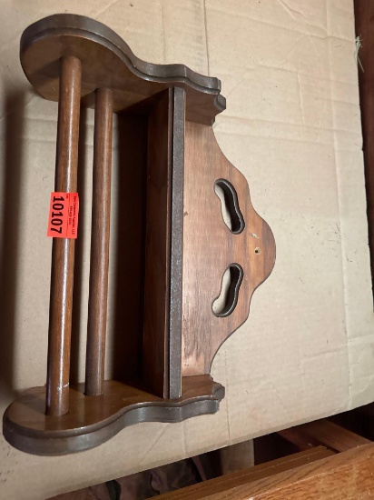 Wooden paper towel holder