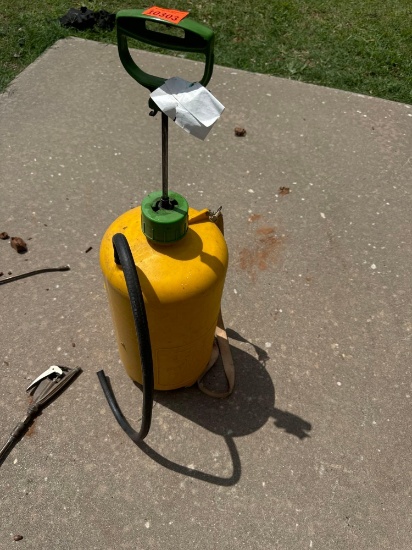 Lawn sprayer