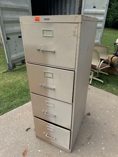 4 Drawer filing cabinet *BUYER IS RESPONSIBLE FOR LOADING*