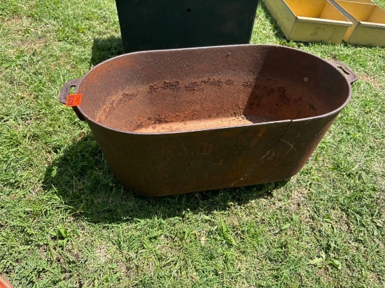 Large cast iron pot Does have crack