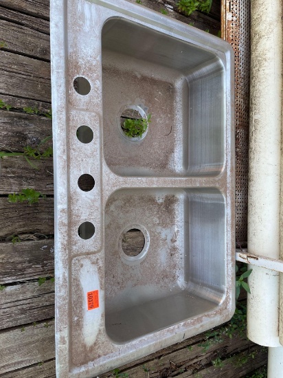 Kitchen sink