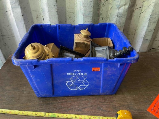 Tote of porch lights
